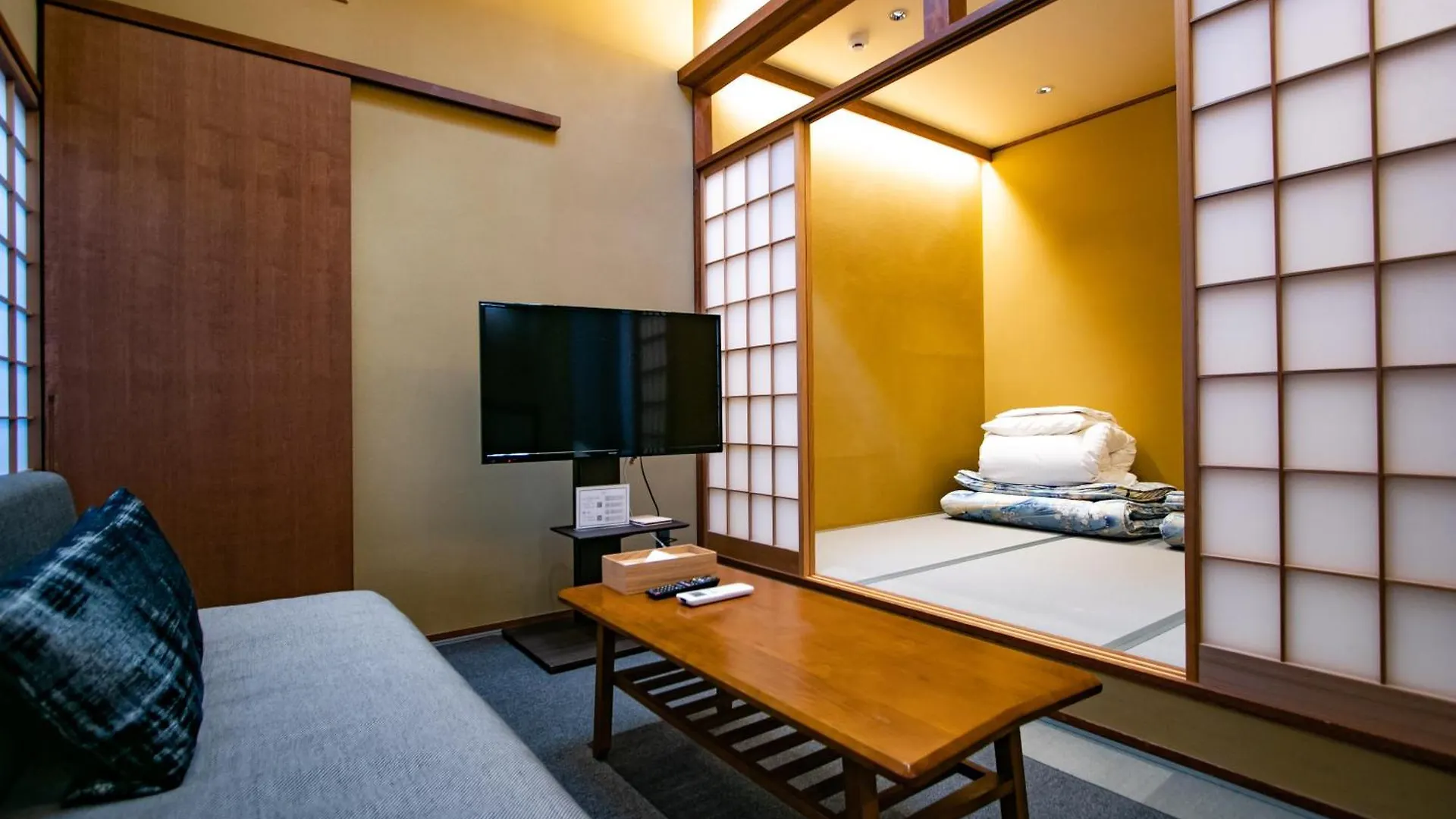 Minn Nijo-Jo Kyoto 0*,  Japan